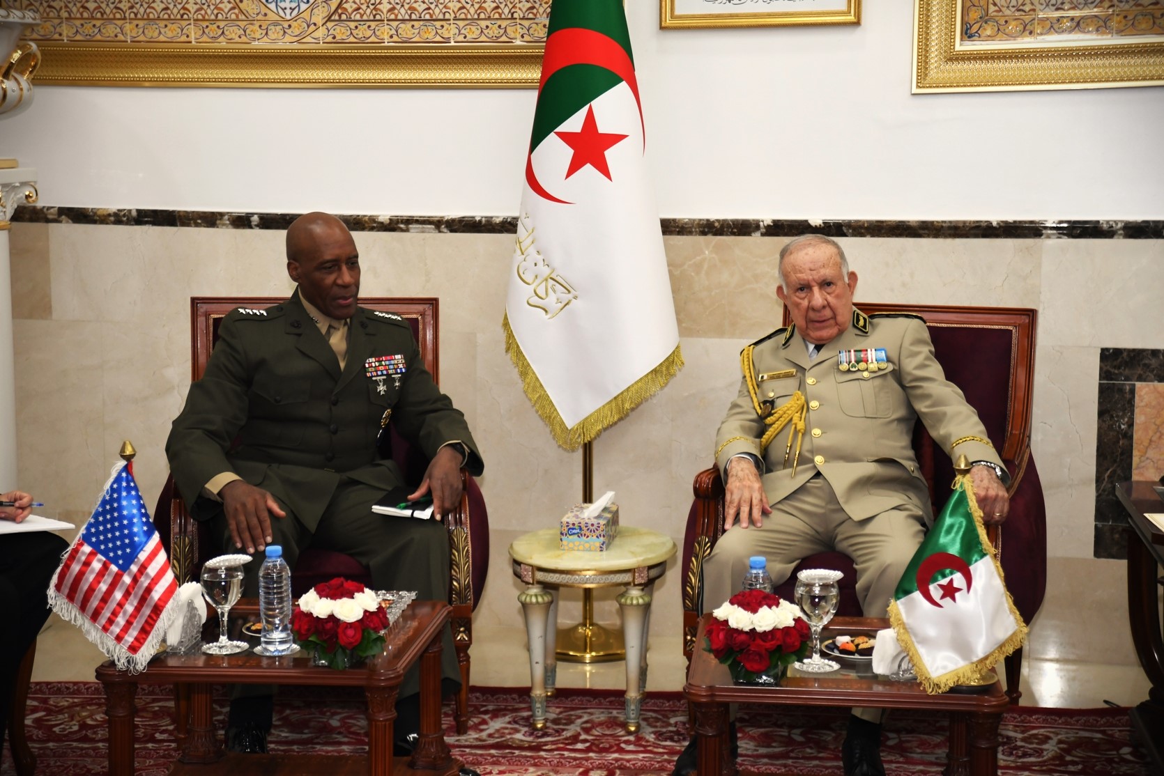 رئيس أركان الجيش الجزائري سعيد شنقريحة يستقبل قائد الأفريكوم